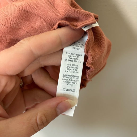NWT Aerie Offline Ribbed Cropped Tee medium - Picture 6 of 7